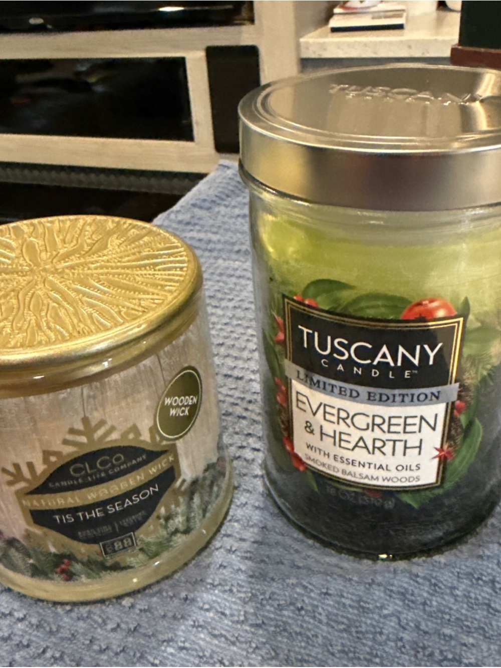 Lot of 2 Scented Candles Tuscany Evergreen & Hearth Tis The Season Jar Candles